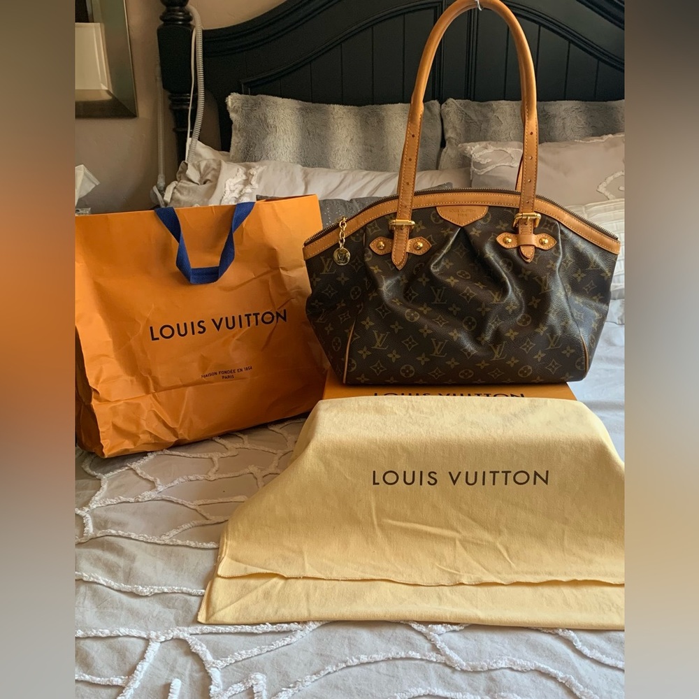 Louis Vuitton Handbag Tivoli Monogram GM